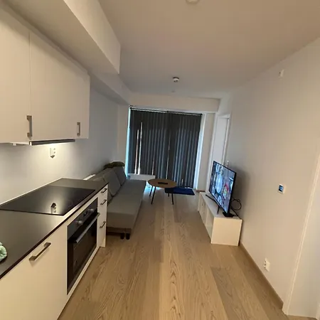New, Modern In - Close To The Airport