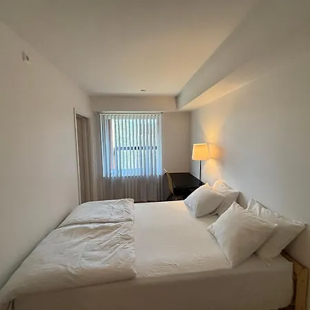New, Modern In - Close To The Airport