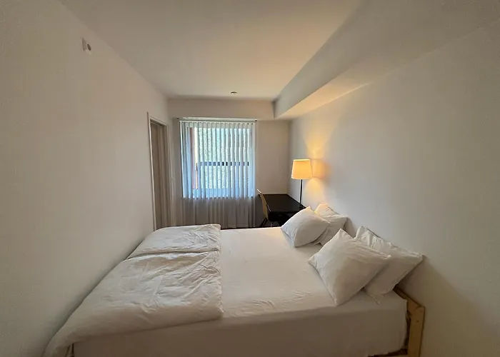 New, Modern In - Close To The Airport * יסהיים